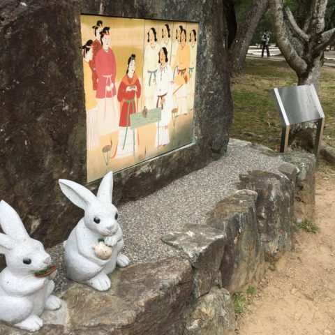出雲大社のウサギ像